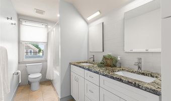 10 Blanding Ave, Barrington, RI 02806
