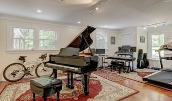 58 Tower Hill Rd, Chaplin, CT 06235