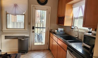 1330 SOMERSET Pl NW, Washington, DC 20011