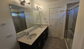 334 N Masters Dr, Addison, IL 60101