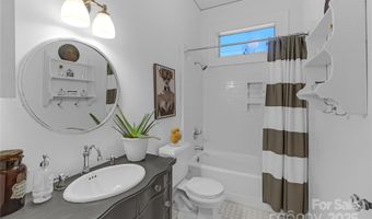 1519 The Plz, Charlotte, NC 28205