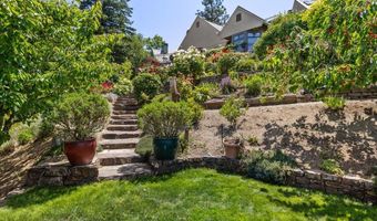500 Ashland Loop Rd, Ashland, OR 97520