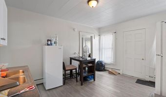 18 Maple Ave, Barre, VT 05641
