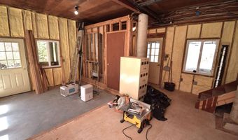 51 Ironworks Rd, Clinton, CT 06413