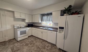 503 S Clinton St, Albia, IA 52531