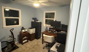 710 Hildebrand Dr, Bonneau, SC 29431