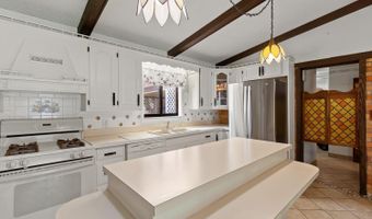 822 Croswell, Adrian, MI 49221