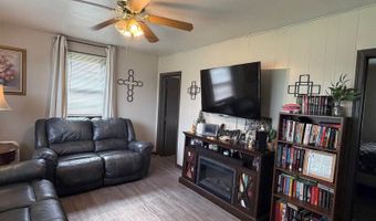 84 Hardy St, Akron, IA 51001