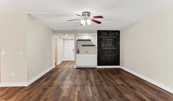 6101 EDSALL Rd 312, Alexandria, VA 22304