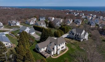 25 Southern View Dr, Narragansett, RI 02882