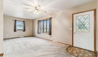 404 E Sycamore St, Anamosa, IA 52205