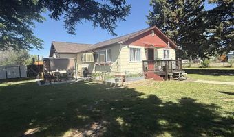 202 N Division St, Cowley, WY 82420