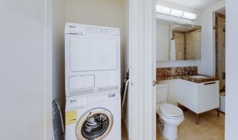 400 Stuart 18G, Boston, MA 02116