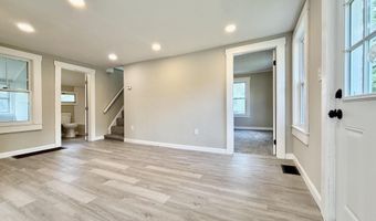 516 Hall St, Bow, NH 03304
