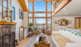 1046 Lakeside Dr E, Alloway, NJ 07422