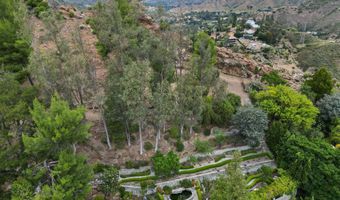 1561 Lookout Dr, Agoura Hills, CA 91301