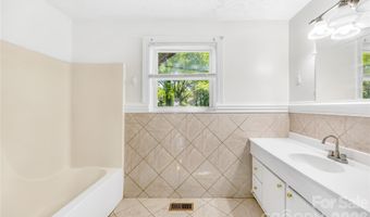 4418 N Sharon Amity Rd, Charlotte, NC 28205