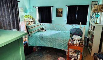 15 E St, Bangor, ME 04401
