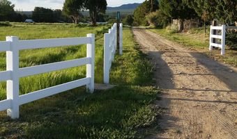 11 Camino De Adelaida Los Pinos Park, Arroyo Seco, NM 87514