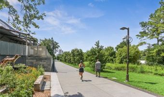 805 Highland Green Way NE, Atlanta, GA 30306