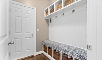 2712 Lake Waccamaw Trl, Apex, NC 27502