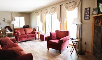 11621 Maple Springs Dr SE, Alexandria, MN 56308