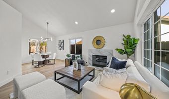 1513 Powell Rd, Oceanside, CA 92056