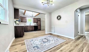 1520 N VIOLA St, Appleton, WI 54915