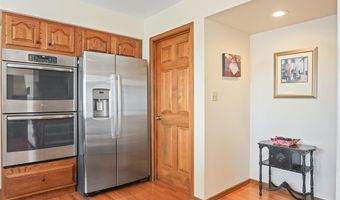 6 River Bluff Ct, Augusta, MO 63332