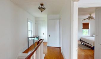 21 Fern St, Bangor, ME 04401
