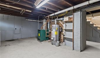 62 Fenner Ave, East Providence, RI 02915