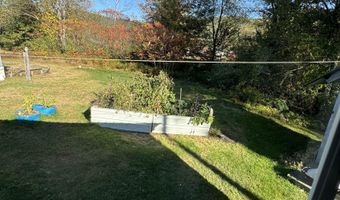 90 Sunset Cir, Campton, NH 03223