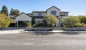 4050 Contera Rd, Encino, CA 91436