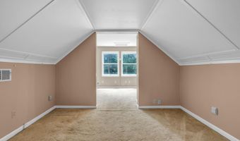 833 Lincoln St, Middletown, NJ 07748