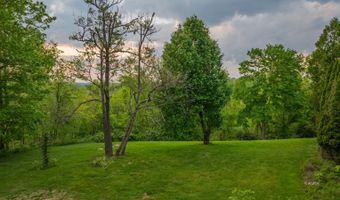 6300 Jonathan Ln, Albany, OH 45710