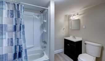 205 S Centennial Rd, Arkansas City, KS 67005