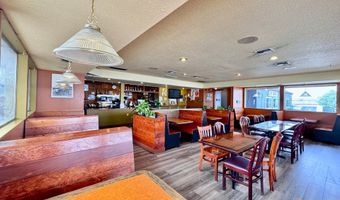 925 CHETCO Ave, Brookings, OR 97415