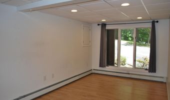 43 Camelot Dr, Bedford, NH 03110