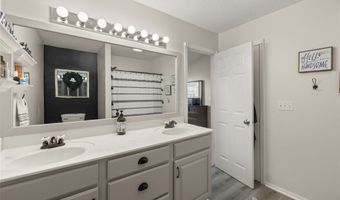 3118 SW Prairie View Rd, Ankeny, IA 50023