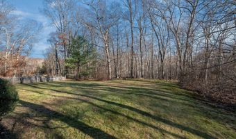 14 Chittenden Hill Rd, Clinton, CT 06413