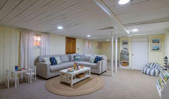 109 Sahagian Rd, Belgrade, ME 04917