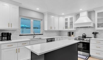 519 SOUTH Dr, Anna Maria, FL 34216