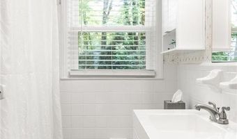 1744 Blossom Ln, Austell, GA 30168