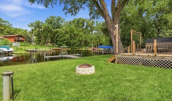 39576 N PETITE Pass, Antioch, IL 60002