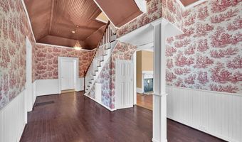 700 N Main St, Abbeville, SC 29620