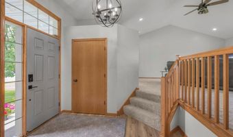 867 160th Ln NW, Andover, MN 55304