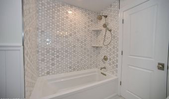 674 Lake Ave, Bay Head, NJ 08742