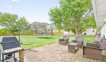 206 Shannon Dr, Anna, OH 45302