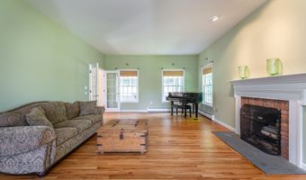 37 Woodruff Ln, Cornwall, CT 06796