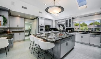 4820 Encino Ter, Encino, CA 91316